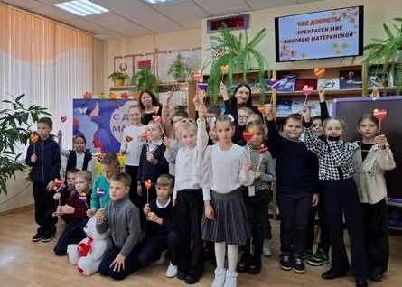 «Прекрасен мир любовью материнской»
