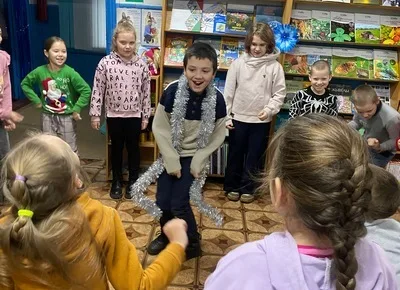 С Новым годом, детвора»