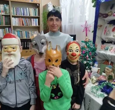 «Скоро, скоро Новый год»